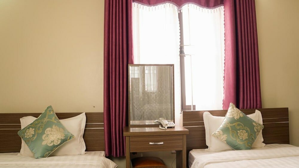 Фото Family Transit Hotel