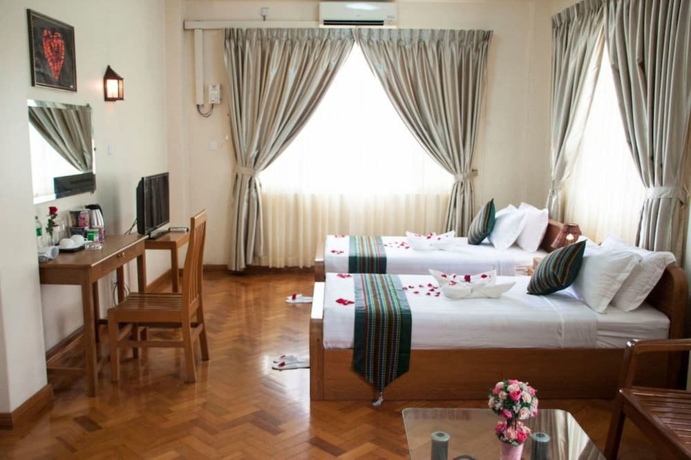 Фото Fame Hotel Yangon