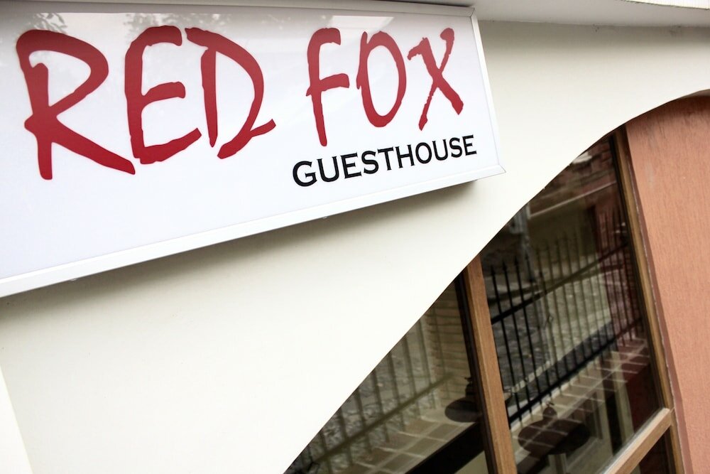Фото Red Fox Guesthouse