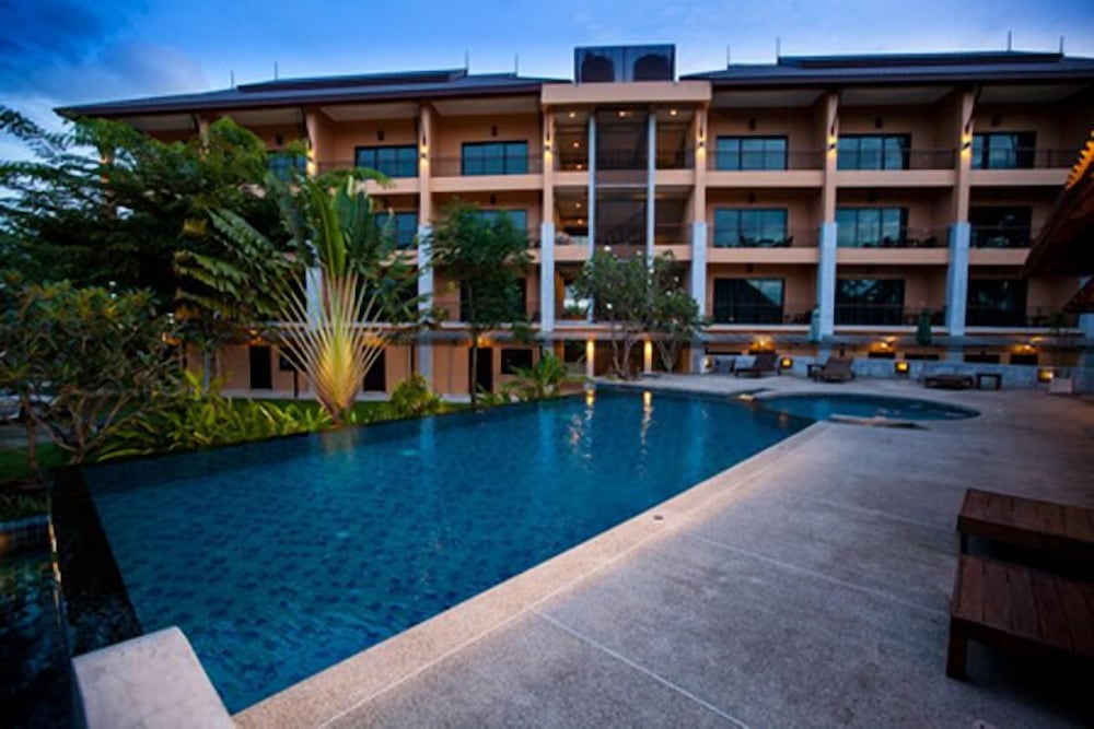 Фото Chalicha Resort