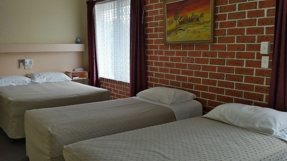 Фото The Mullum Motel