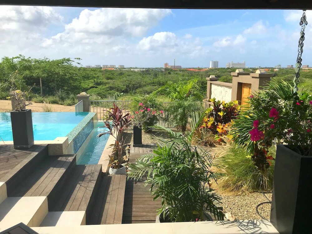 Фото Hidden Hill Condos Aruba