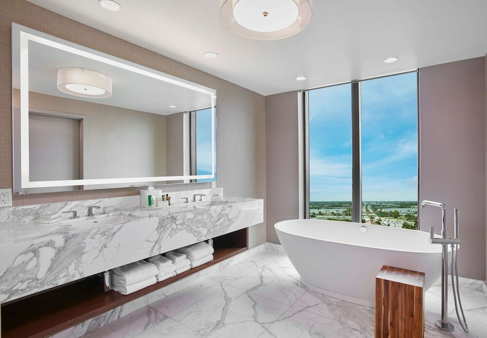 Фото Hilton West Palm Beach