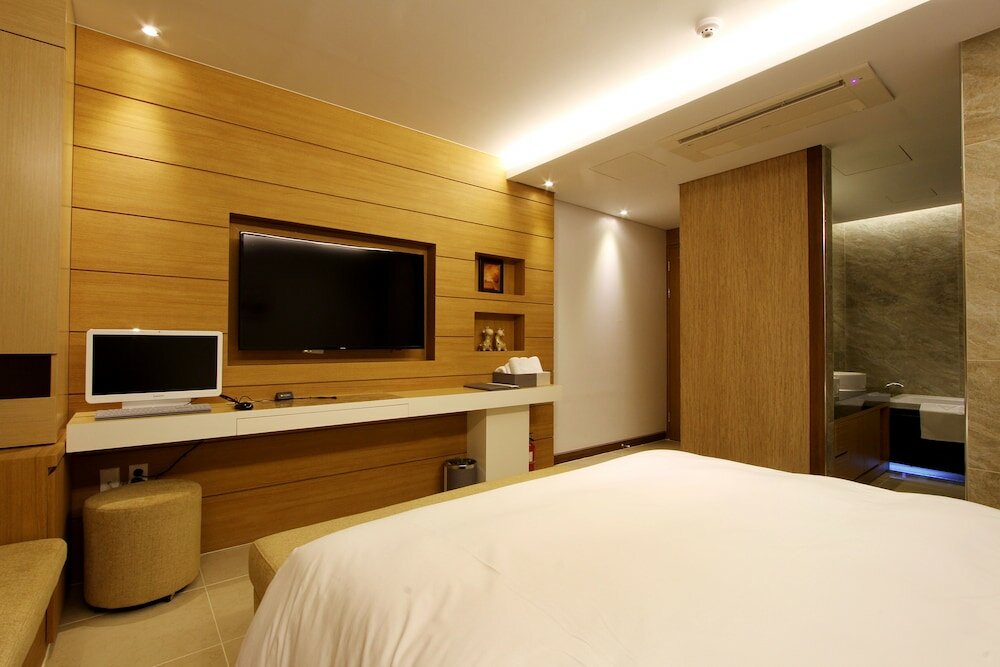 Фото Royal Prime Hotel