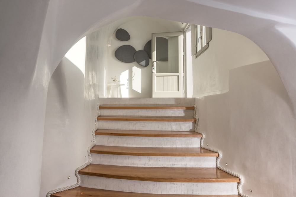 Фото Elite Luxury Suites