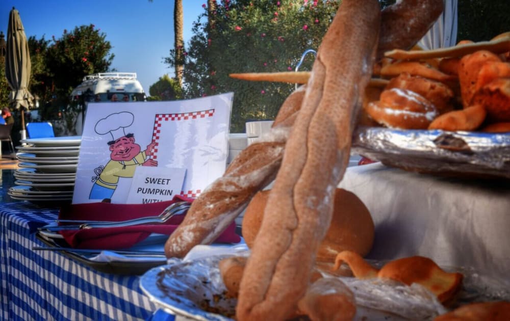 Фото Six Corners Resort