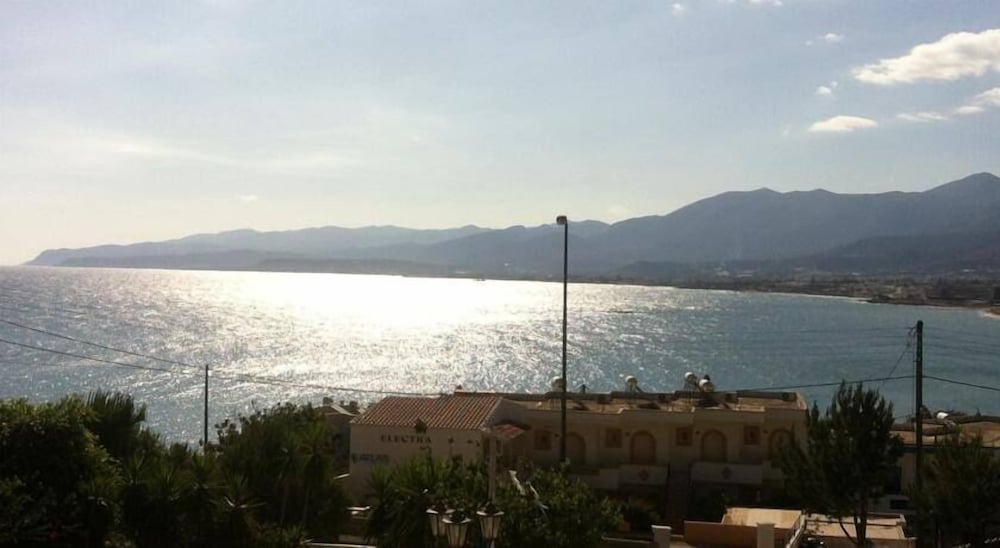 Фото Stalis Bay Apartments