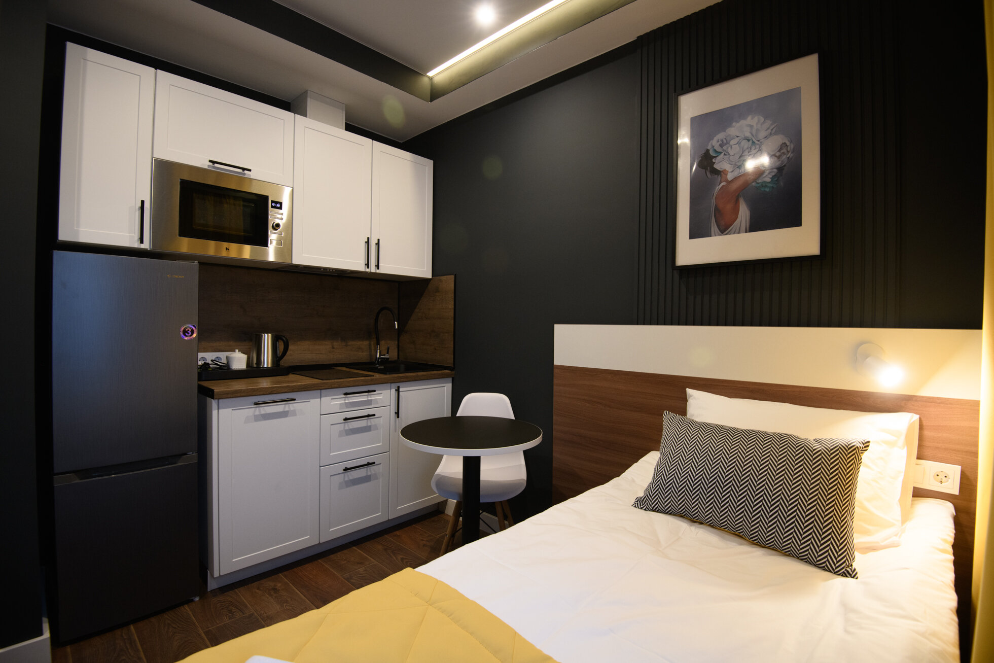 Фото Демократ на Краснопутиловской 111