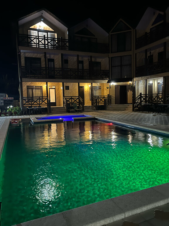 Фото Golden House