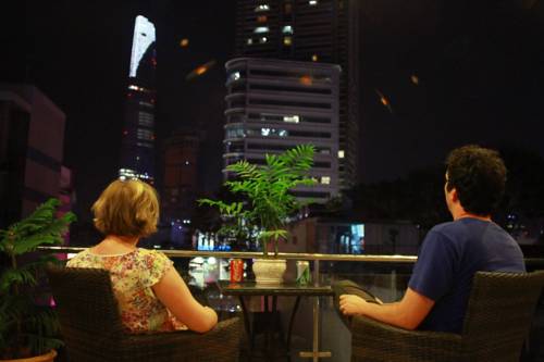 Фото Little Saigon Boutique Hotel