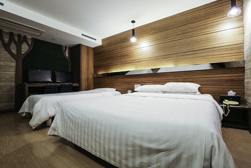 Фото Friendly DH Naissance Hotel