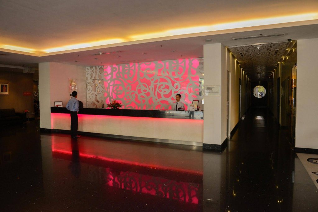 Фото The Palace Hotel Kota Kinabalu