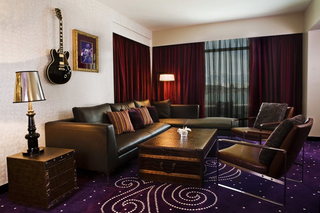 Фото Hard Rock Hotel Pattaya