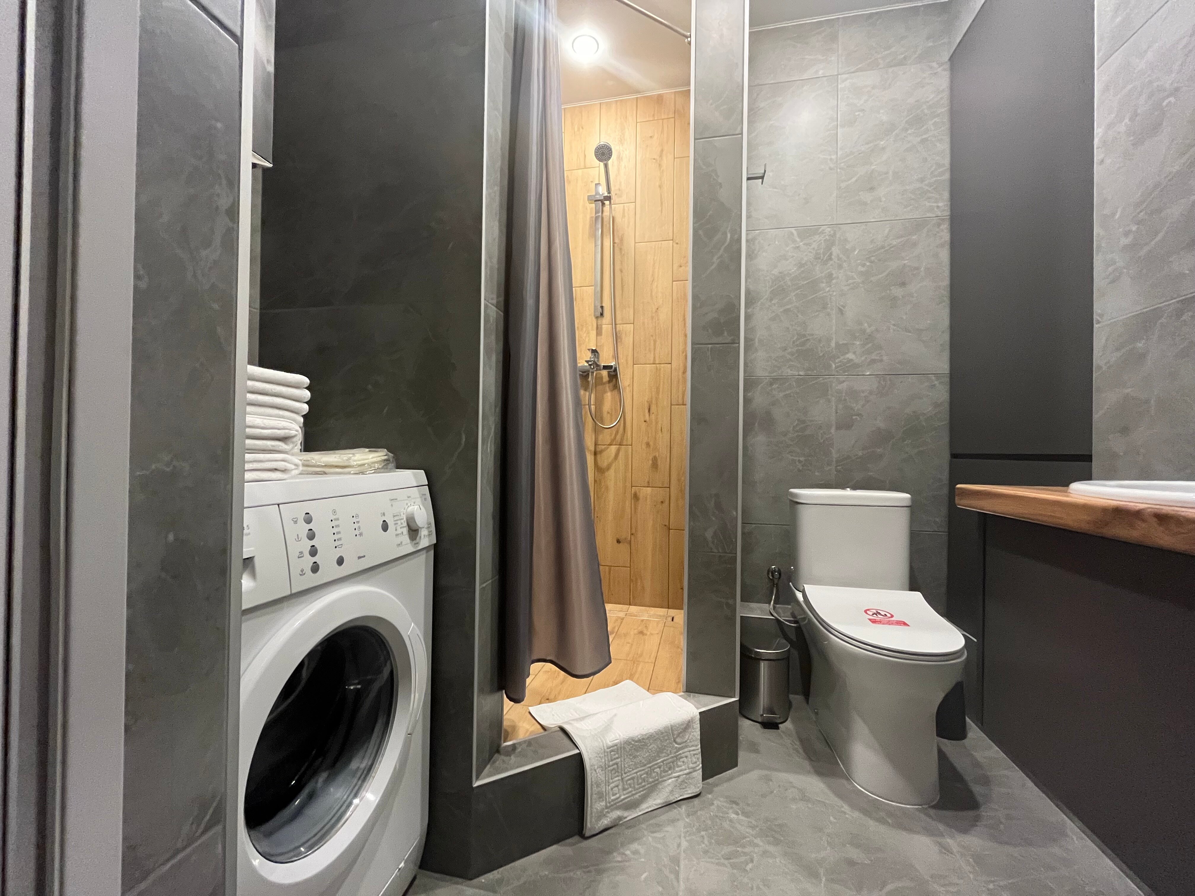 Фото Авторские Апартаменты на улице Ларина 45 СТР. 6