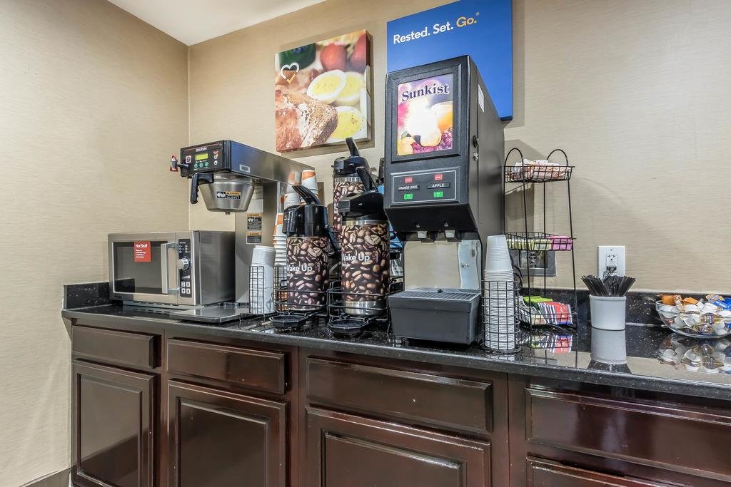 Фото Comfort Inn Nashville West