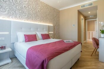 Фото The Boutique Hotel