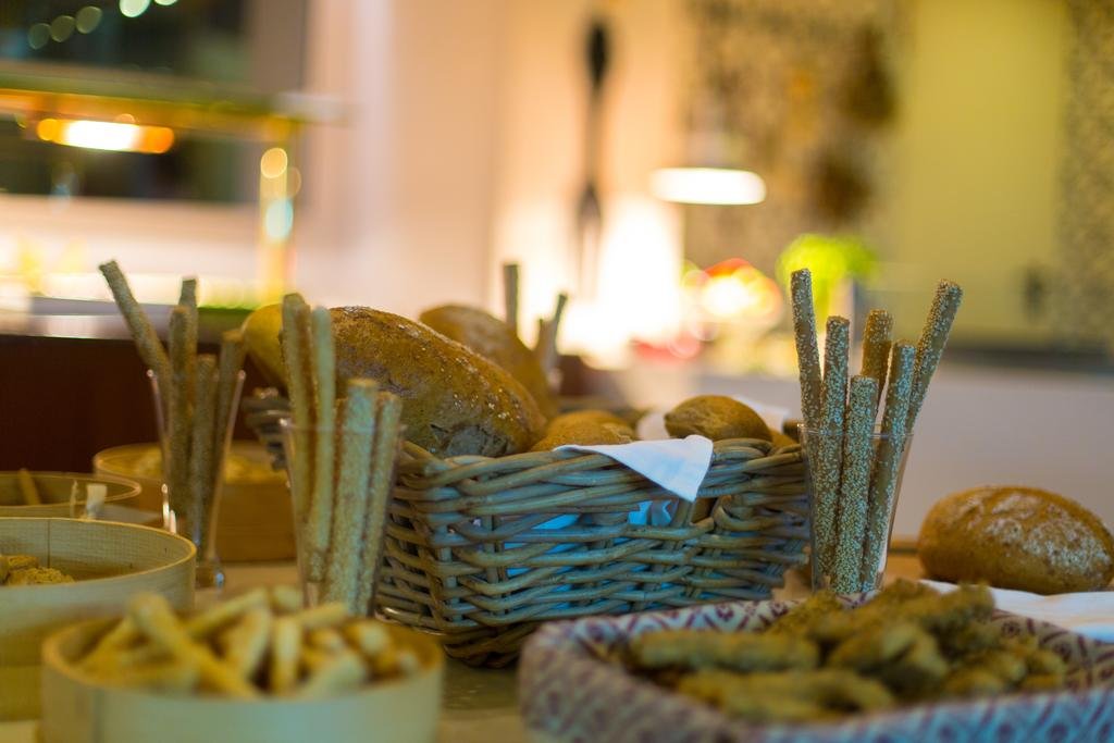 Фото Hotel Ideon