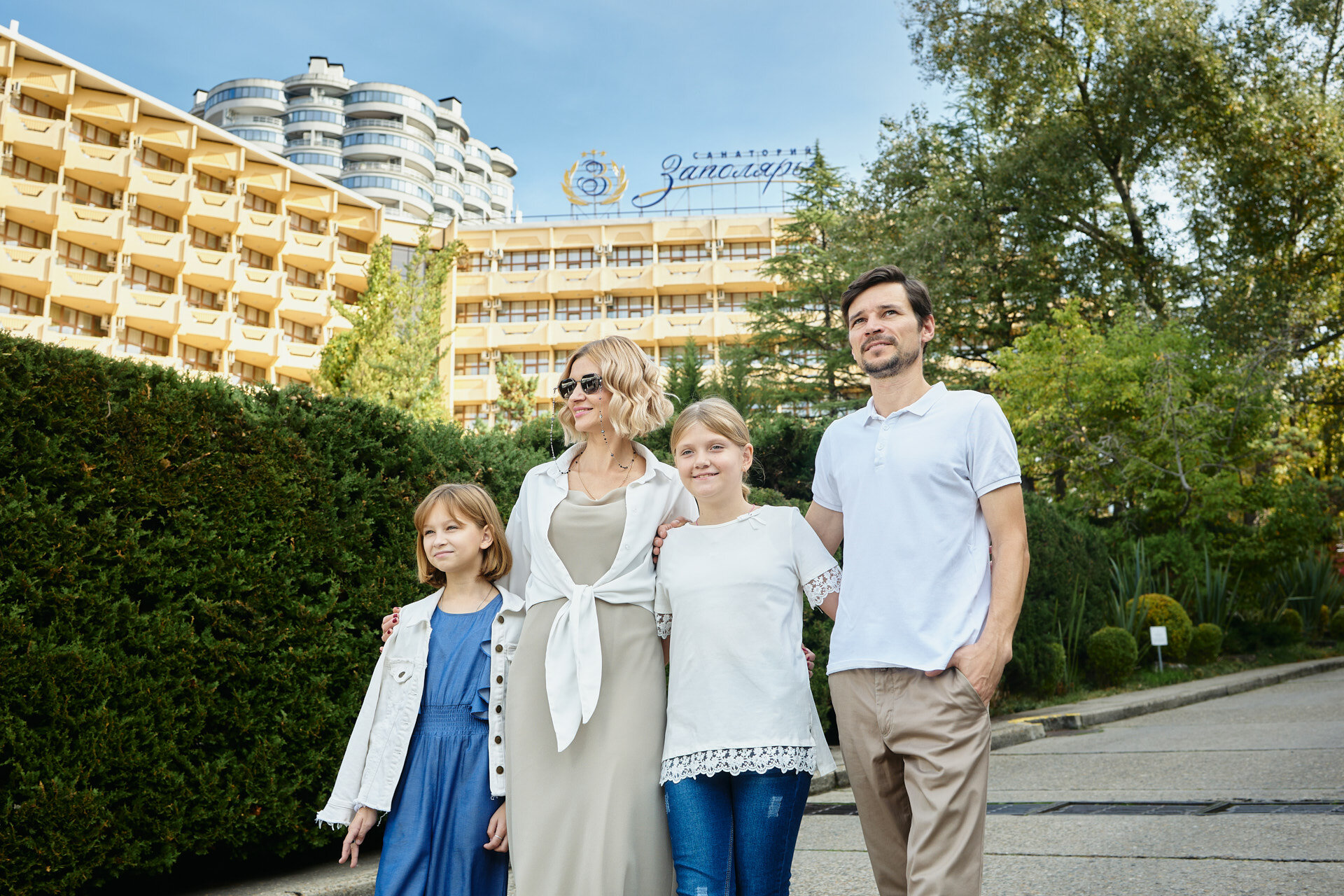 Фото отеля 1