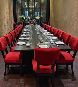 Royal China (Precinct Building 4, Gate District, Dubai International Financial Centre), restaurant