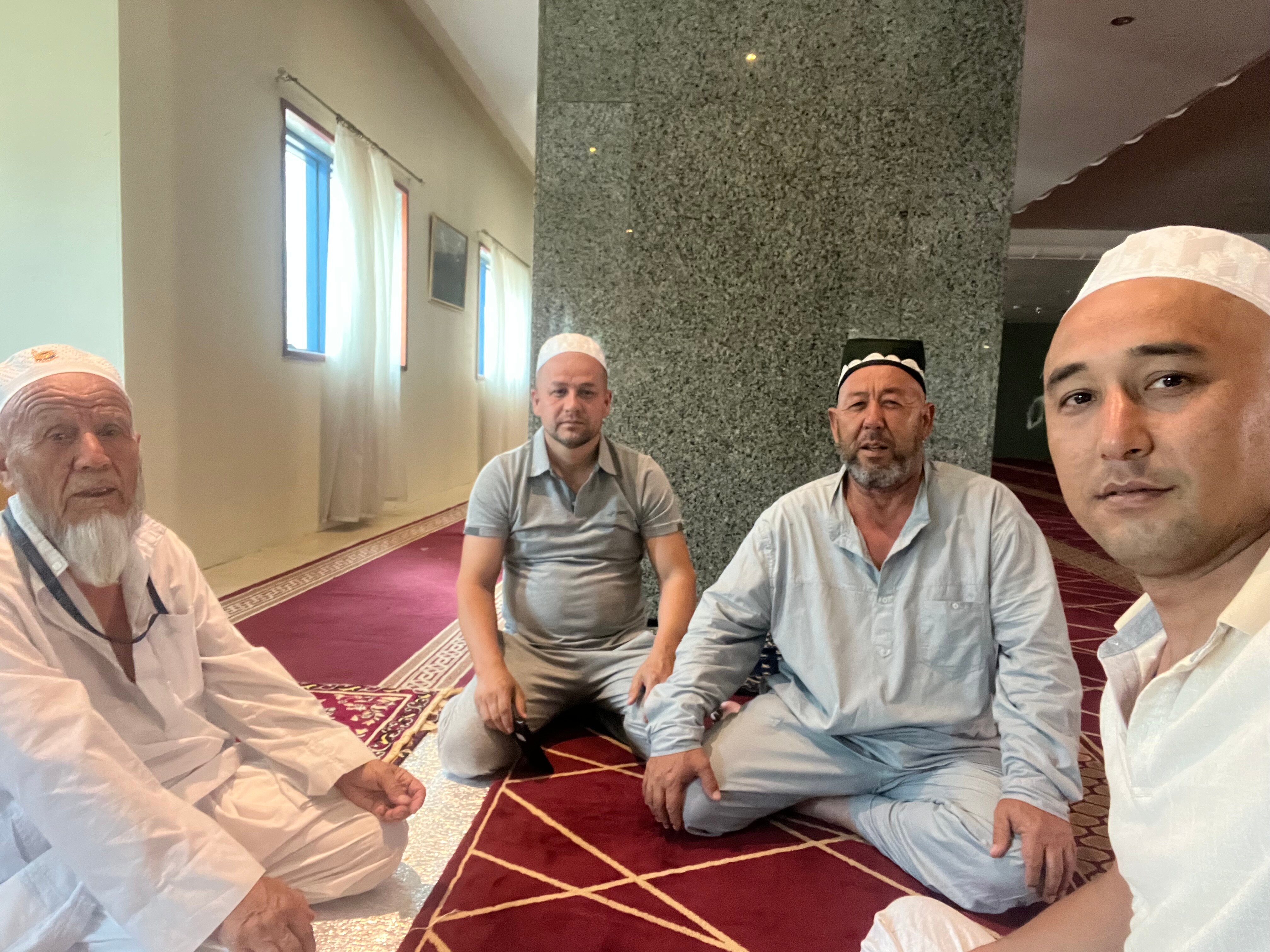 Фото Barakat Burhan Hotel