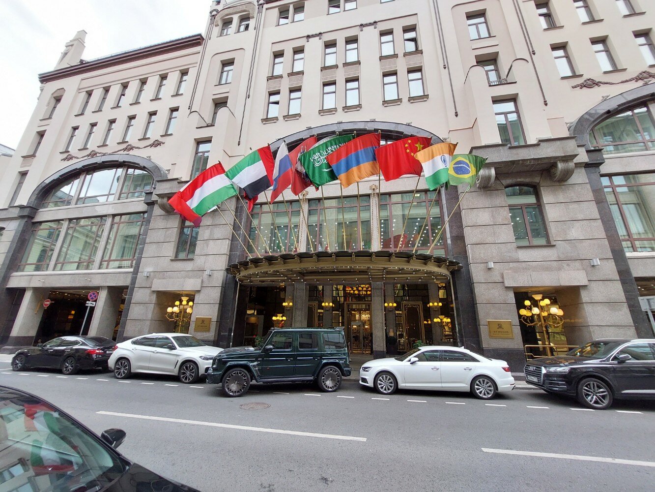 Фото The St. Regis Москва Никольская