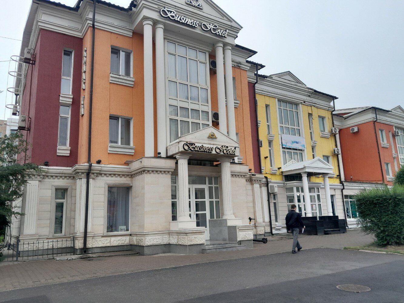 Фото Business Hotel