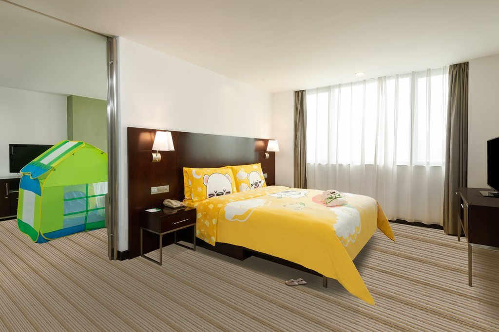 Фото Holiday Inn Shanghai Vista