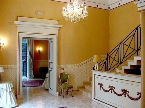 Внешний вид отеля Hotel Napoli Mia в Неаполе, фото 3