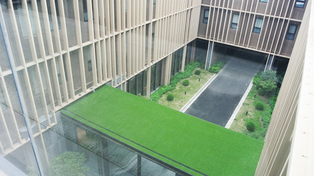 Фото Courtyard Shanghai International Tourism and Resorts Zone