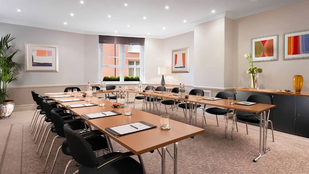 Фото St. James' Court, A Taj Hotel, London