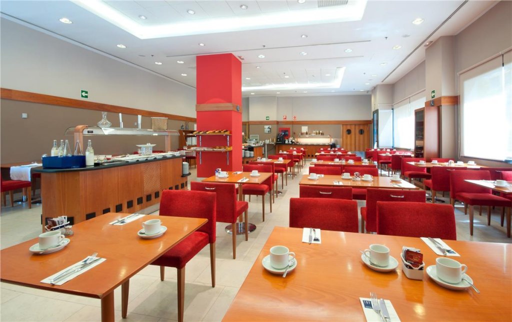 Фото Hotel Valencia Oceanic Affiliated by Meliá