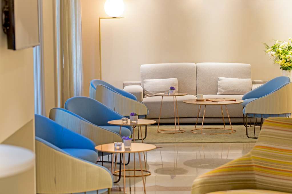 Фото Nh Geneva City