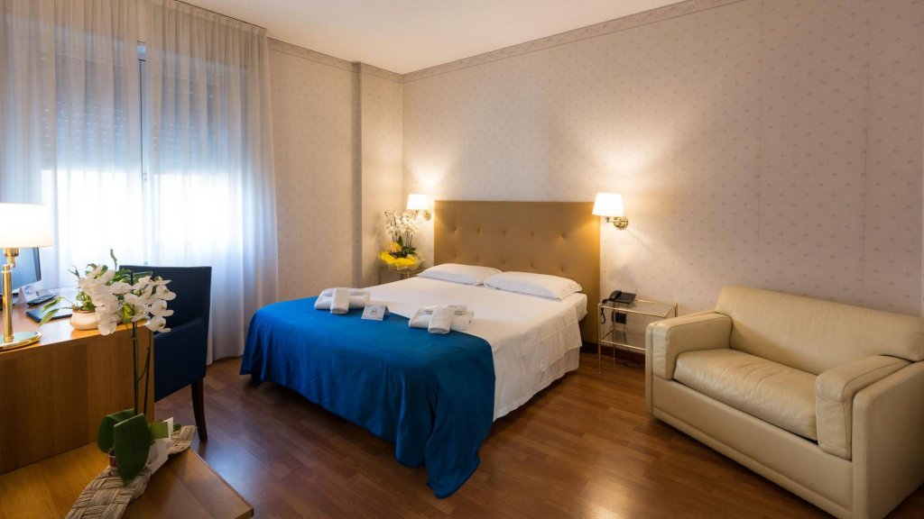 Фото Hotel Lombardia