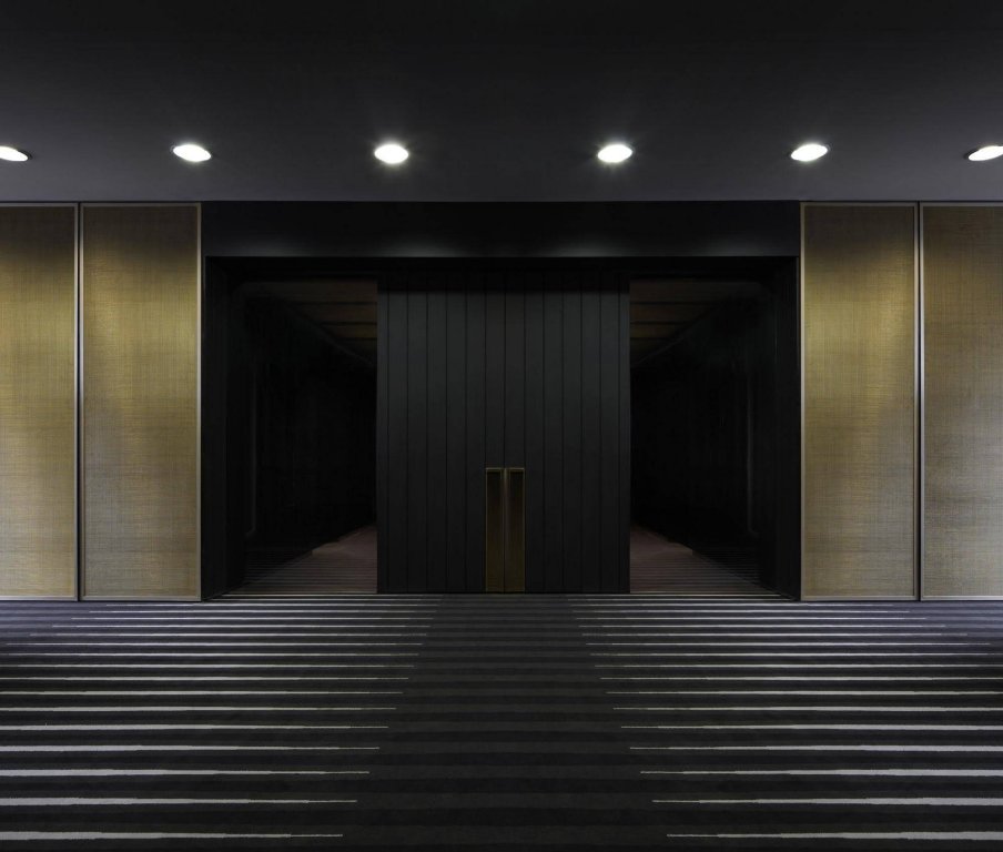 Фото Hotel Realm