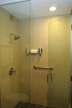 Фото Aloft Montreal Airport