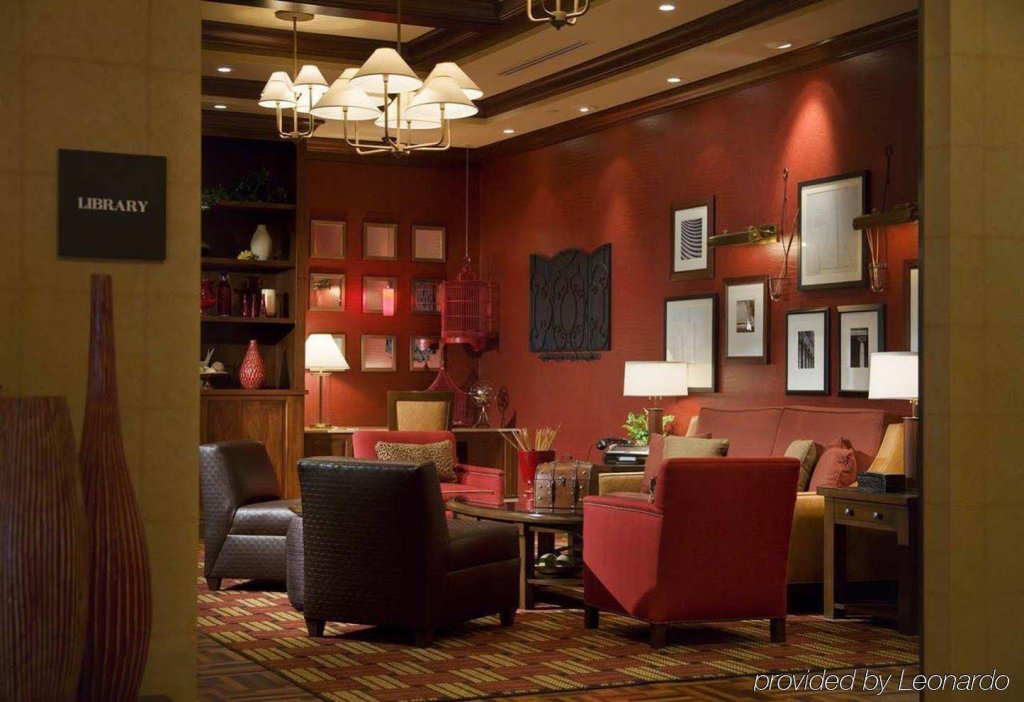Фото DoubleTree by Hilton Cincinnati Airport