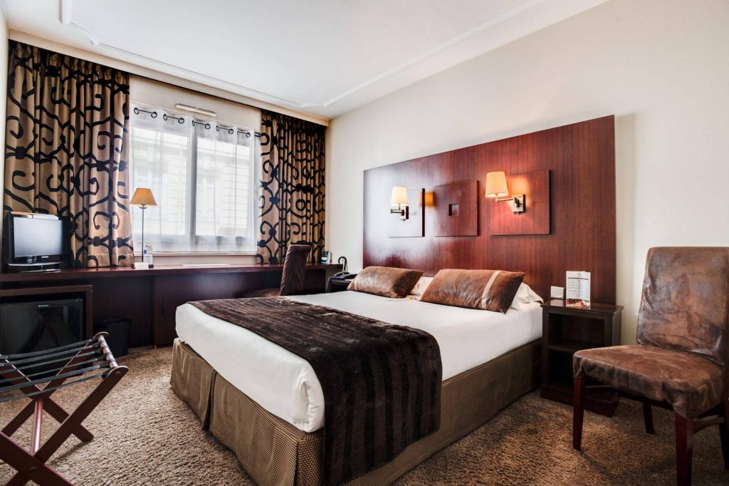 Фото Hôtel Le Roosevelt