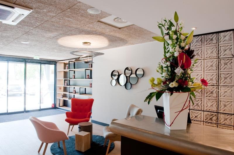 Фото Campanile Limoges Centre - Gare