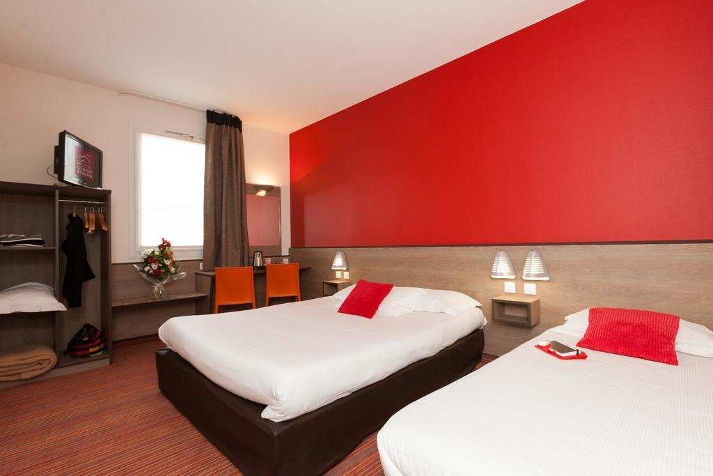 Фото Hôtel Clermont Estaing