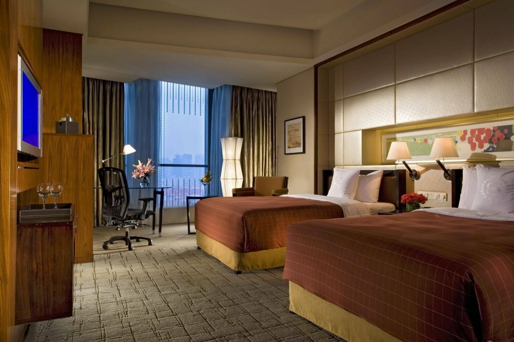 Фото Sheraton Grand Shanghai Pudong Hotel & Residences