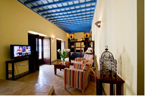 Фото Apartamentos Suites Santa Cruz