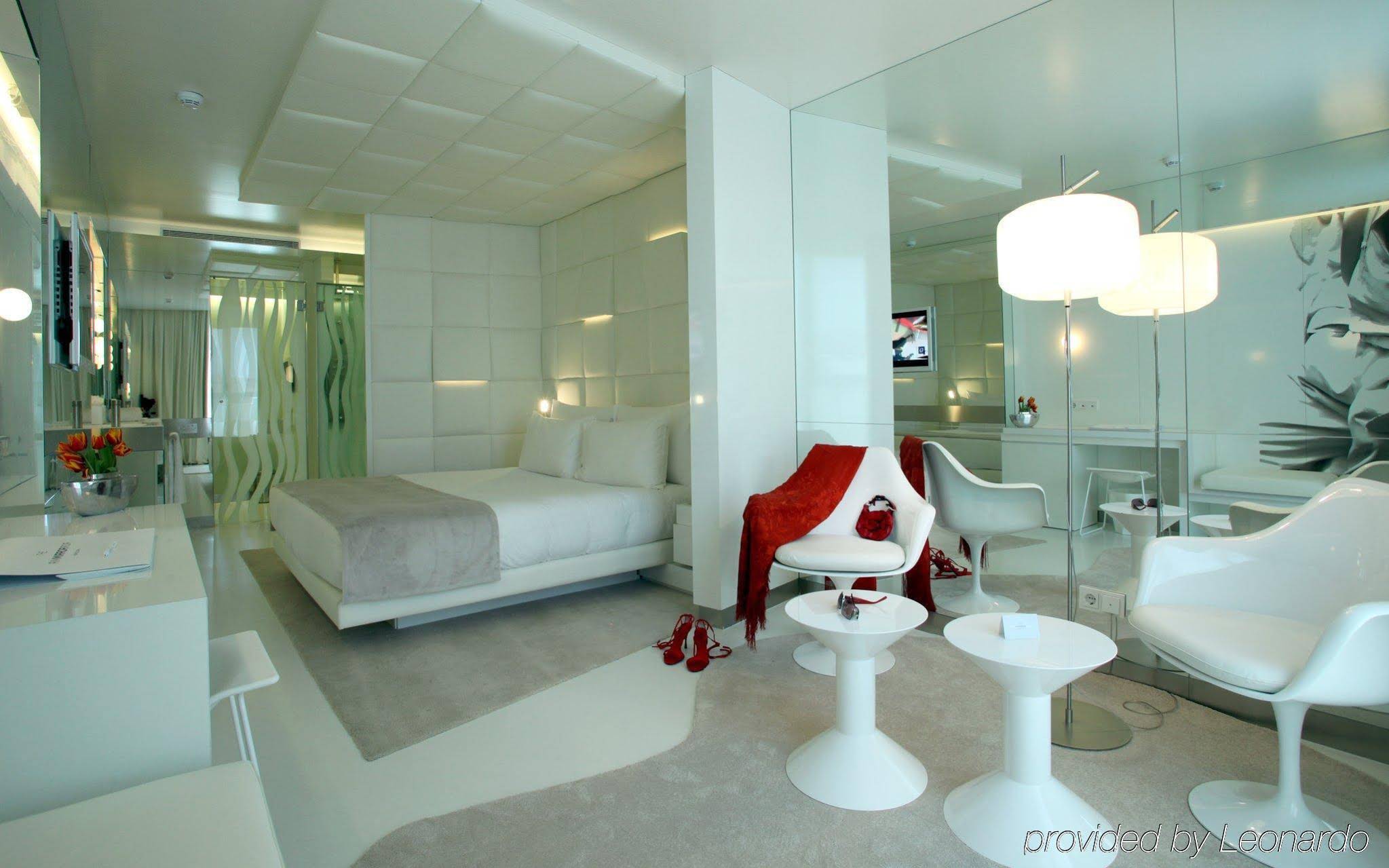 Фото The Mirror Barcelona