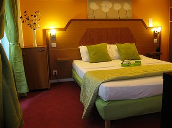 Фото Le Nouvel Hôtel du Théâtre