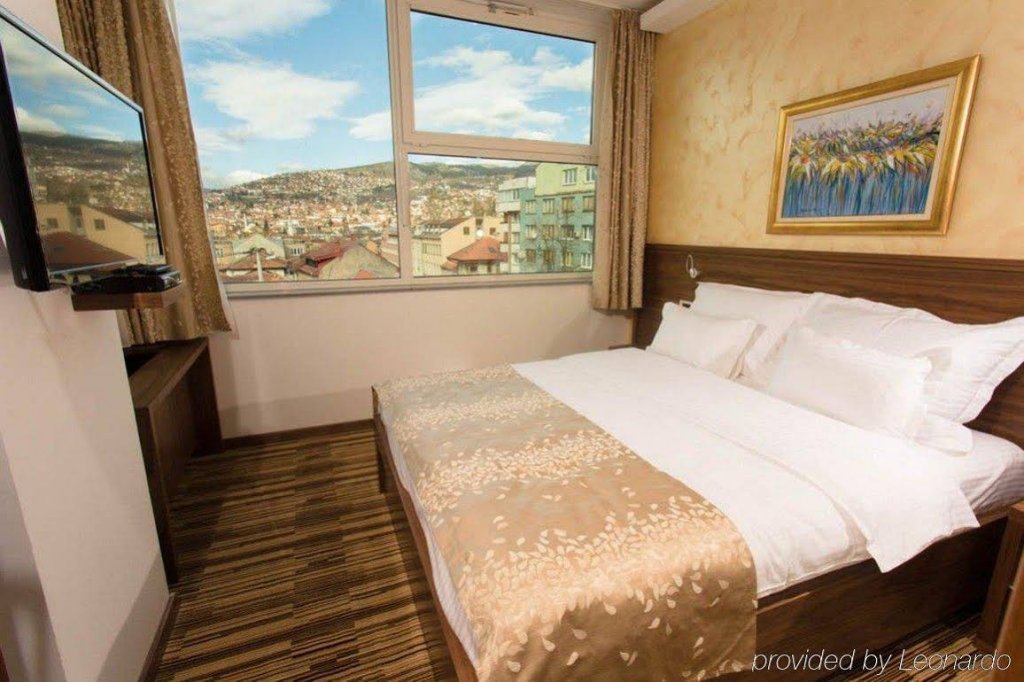 Фото Hotel Bistrik City Center