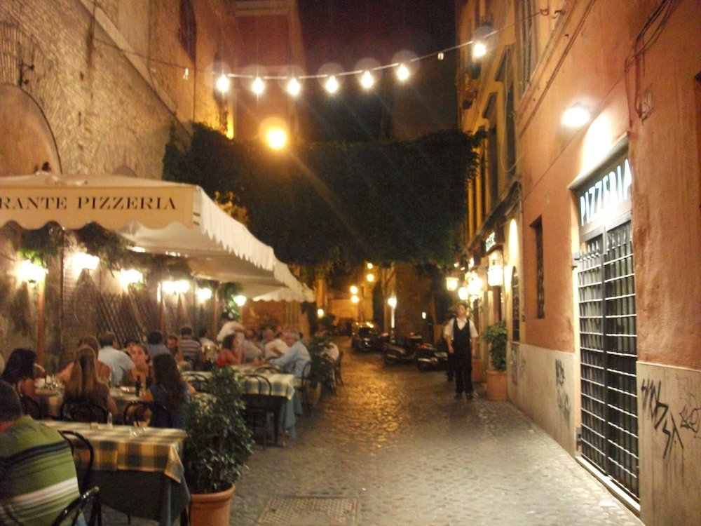 Фото Гостевой Дом B&b Ventisei Scalini a Trastevere