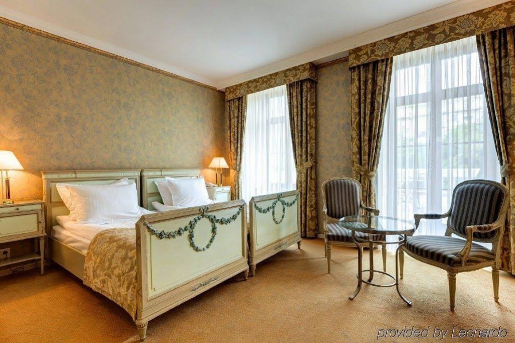 Фото Radisson Blu Carlton Hotel, Bratislava