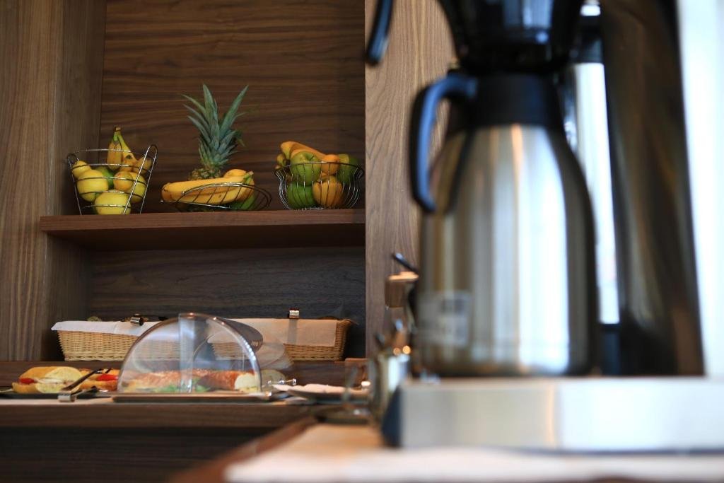 Фото Hotel Bistrik City Center