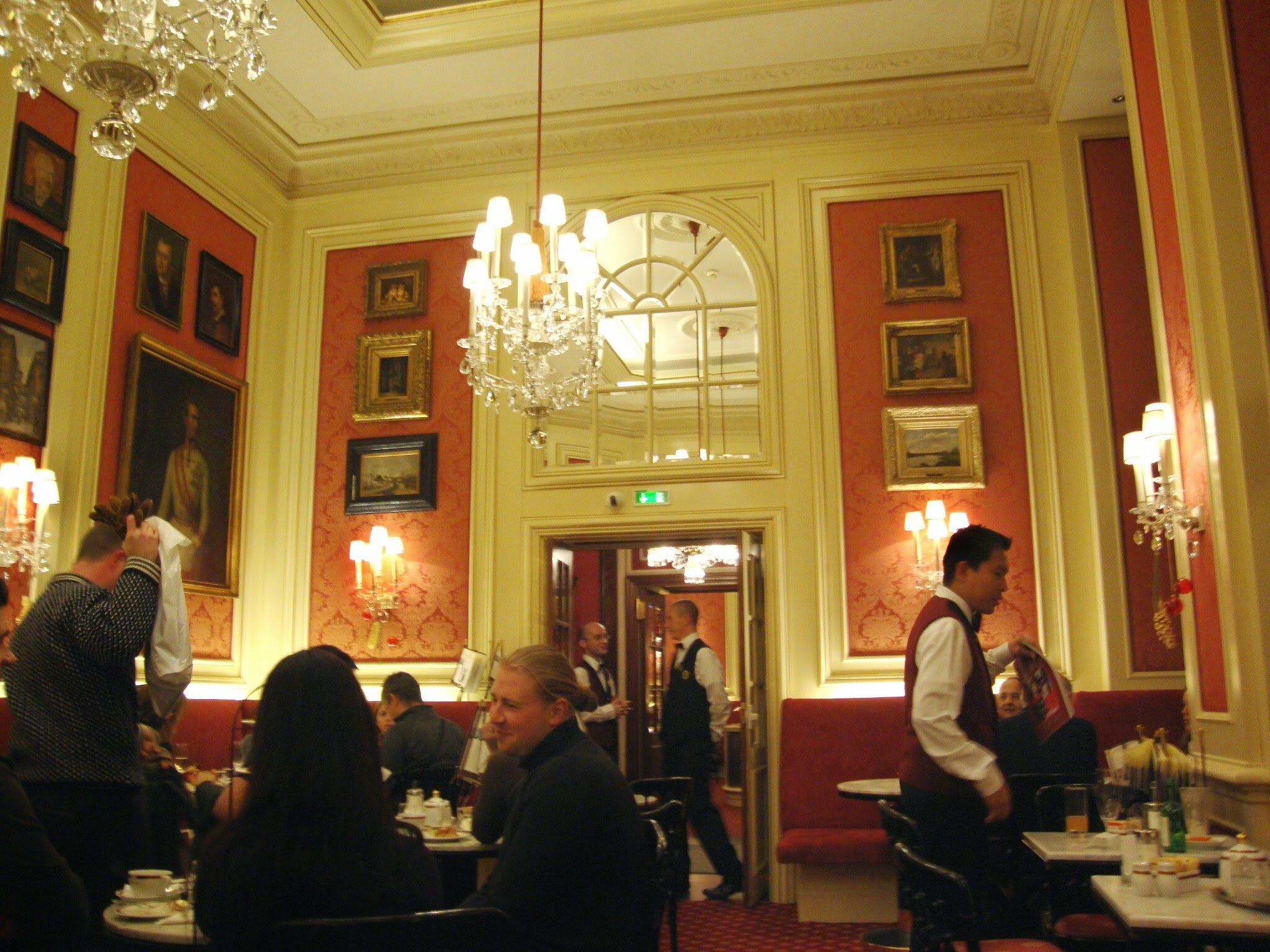 Фото Hotel Sacher Vienna