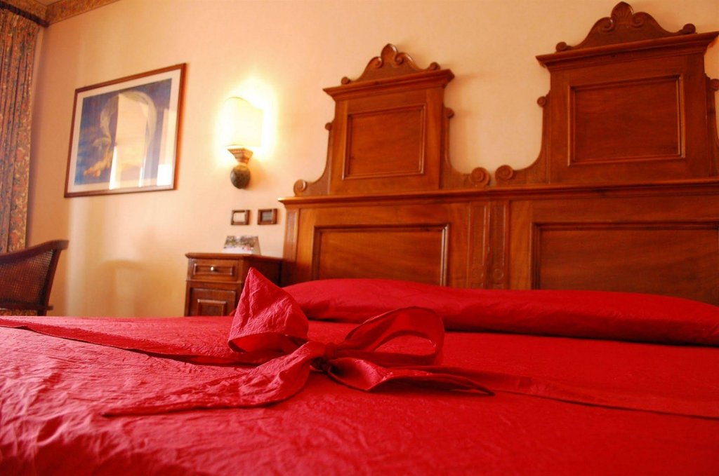 Фото Hotel Villa Madrina