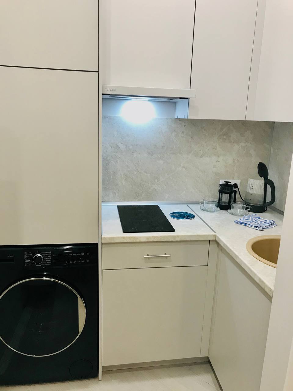 Фото МореСолнцеАпарт на улице Прибрежная 10